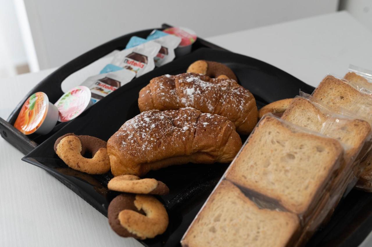 Dimora Rossa Bed & Breakfast Sottomarina Ngoại thất bức ảnh