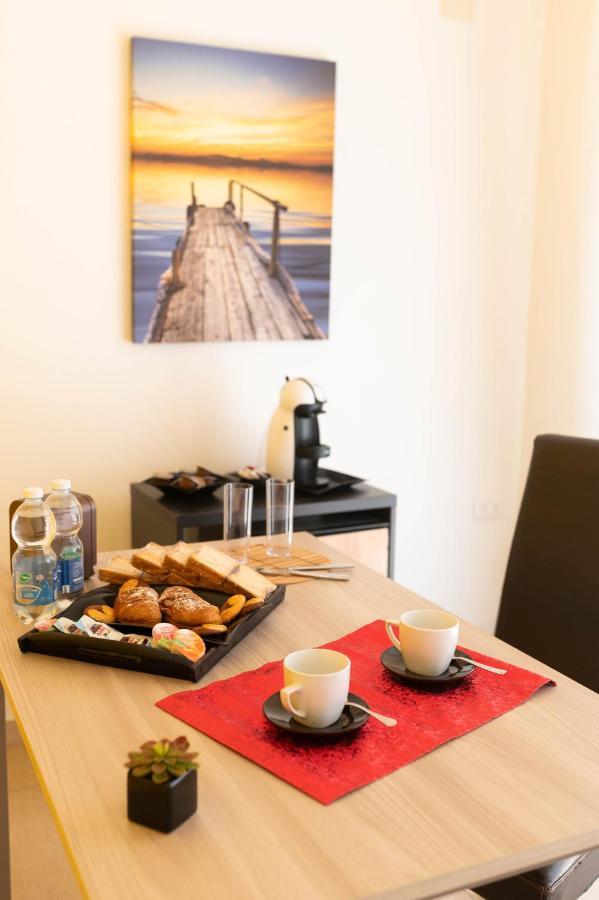 Dimora Rossa Bed & Breakfast Sottomarina Ngoại thất bức ảnh