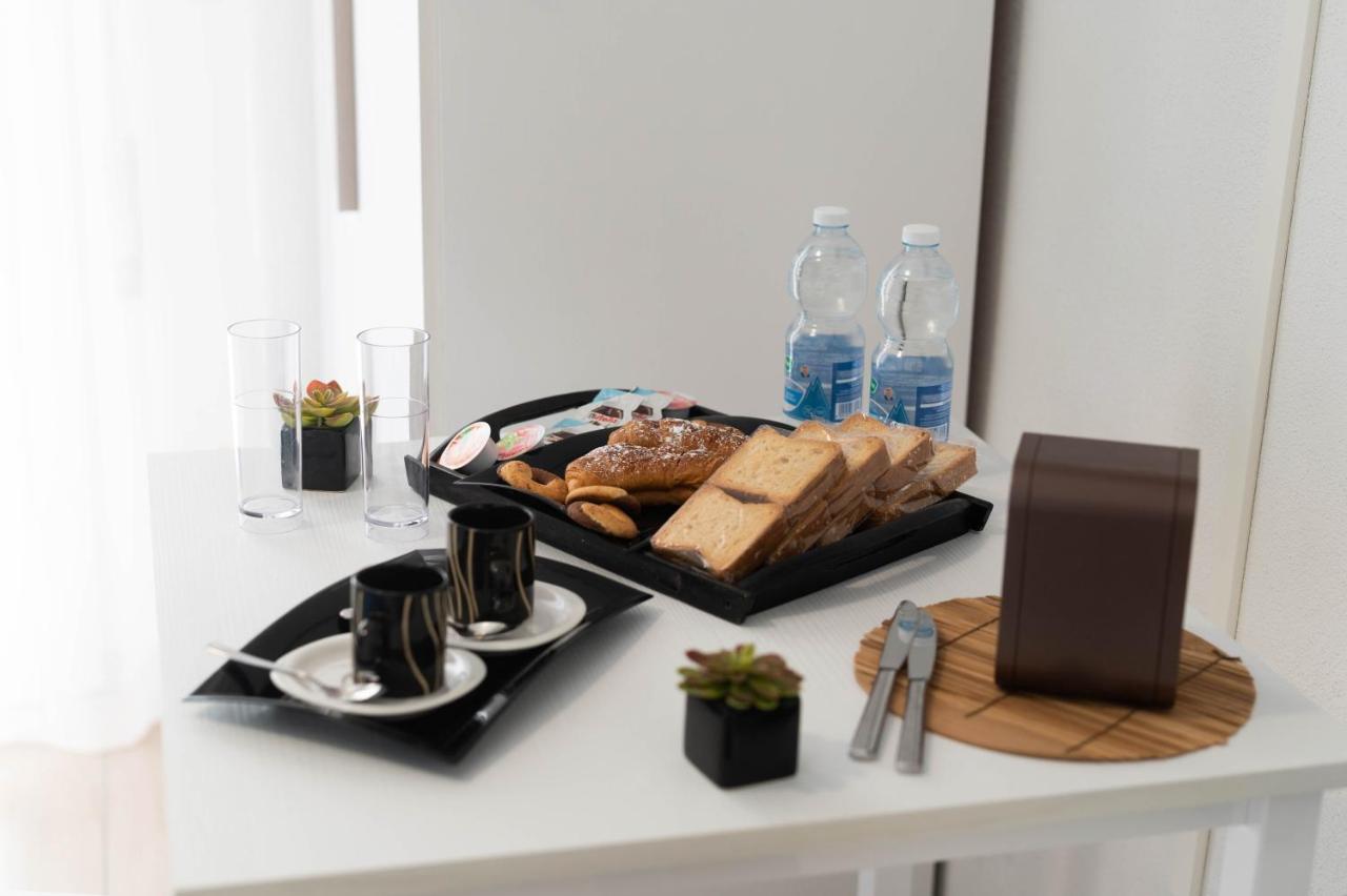 Dimora Rossa Bed & Breakfast Sottomarina Ngoại thất bức ảnh