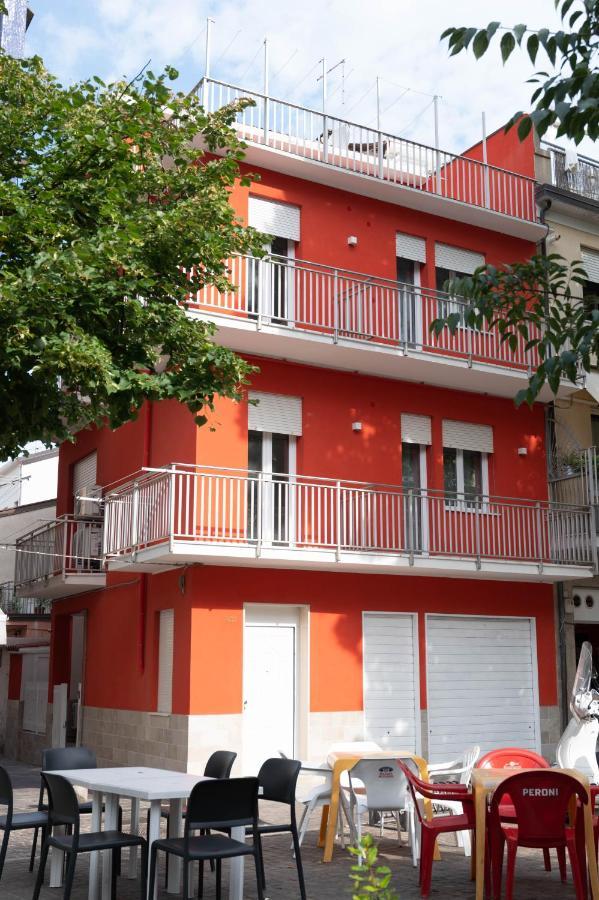 Dimora Rossa Bed & Breakfast Sottomarina Ngoại thất bức ảnh