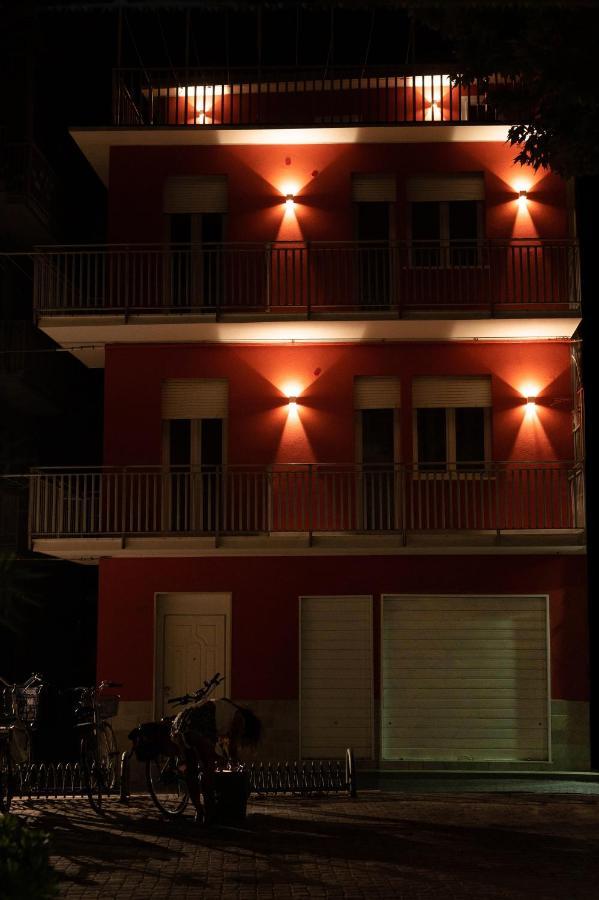 Dimora Rossa Bed & Breakfast Sottomarina Ngoại thất bức ảnh