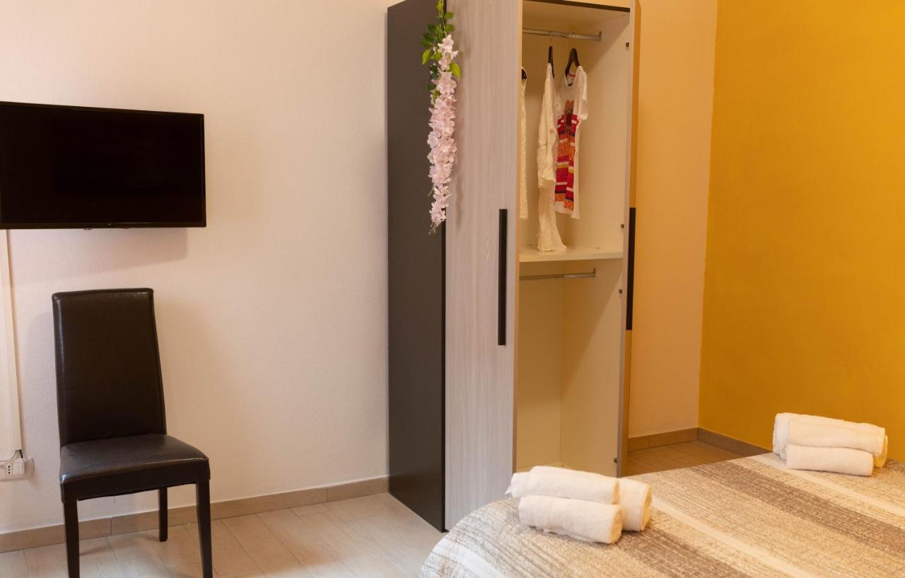 Dimora Rossa Bed & Breakfast Sottomarina Ngoại thất bức ảnh