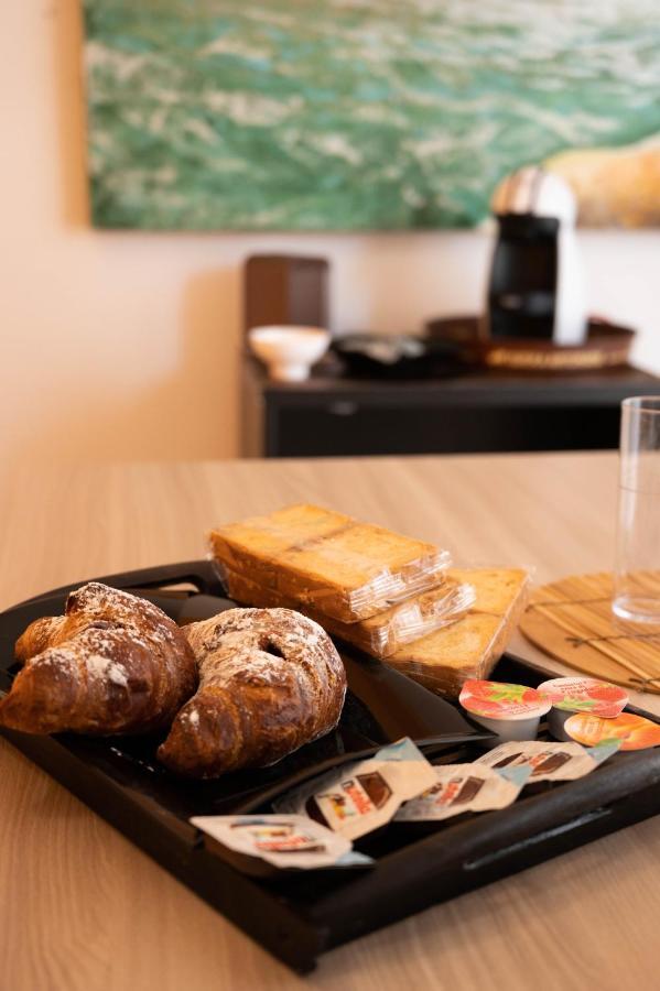 Dimora Rossa Bed & Breakfast Sottomarina Ngoại thất bức ảnh