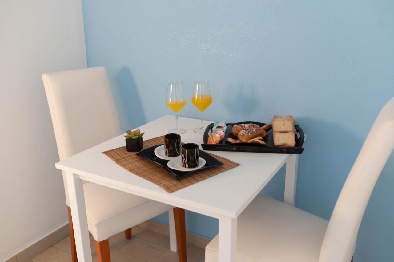 Dimora Rossa Bed & Breakfast Sottomarina Ngoại thất bức ảnh